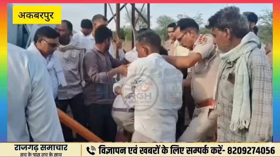 #अलवर के #अकबरपुर में ओवरटेक की कोशिश बनी हादसे की वजह, खाई में उतरी रोडवेज स्लीपर बस, 10 से 12 यात्री घायल; ग्रामीणों न...