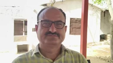 जैसलमेर: पोकरण रामदेवरा मार्ग पर मिले गोवंश के शव को लेकर SDM हीरसिंह चारण ने मीडिया से कहा- सब भ्रामक खबरें हैं