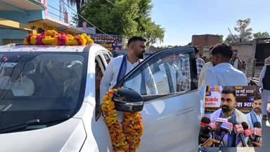 #महोबा - भीम आर्मी के प्रदेश अध्यक्ष कुलदीप भार्गव का एक दिवसीय महोबा दौरा... BJP और RSS पर साधा निशाना बताया डमरू बजाकर...