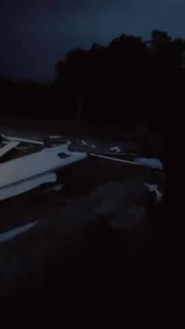 हिंडोली तहसील के काबरी गाँव में तेज हवा आंधी तूफान के कारण बहुत भारी नुक़सान हुआ ###