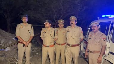गाजियाबाद के थाना खोड़ा क्षेत्र के नवनीत विहार में बकरीद के दिन हुई सूर्या चौहान हत्याकांड का मुख्य आरोपी अब पुलिस मुठभे...