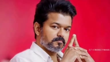 திருச்சி: TN CM வருகையையொட்டி ஜமால் முகமது கல்லூரி மைதானத்தில் பணிகள் தீவிரம் பாதுகாப்பு பணியில் போலீசார் பணிகளை பார்வையிடும் TVK வினர்