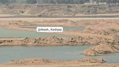 #चित्रकूट : चित्रकूट में मौरंग खनन माफियाओं के हौसले बुलंद
चांदी तीर घुमाई मौरंग खदान 3 में अवैध खनन
सुरेंद्र शुक्ला ,...