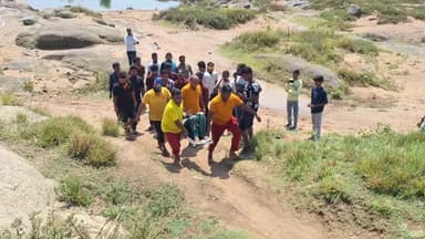 ସୋନପୁର: ସଦର ମହାନଦୀ କୁ ଡେଇଁଲେ ଯୁବତୀ ଗୁରୁତର ଅବସ୍ଥାରେ ସଦର ଭର୍ତ୍ତି