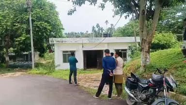 সাব্রুম: সাব্রুমের পুরাতন অফিস টিলায় বাসের ধাক্কায় নিহত গৃহবধূর ময়না তদন্ত হয় সাব্রুম মহকুমা হাসপাতালের মর্গে