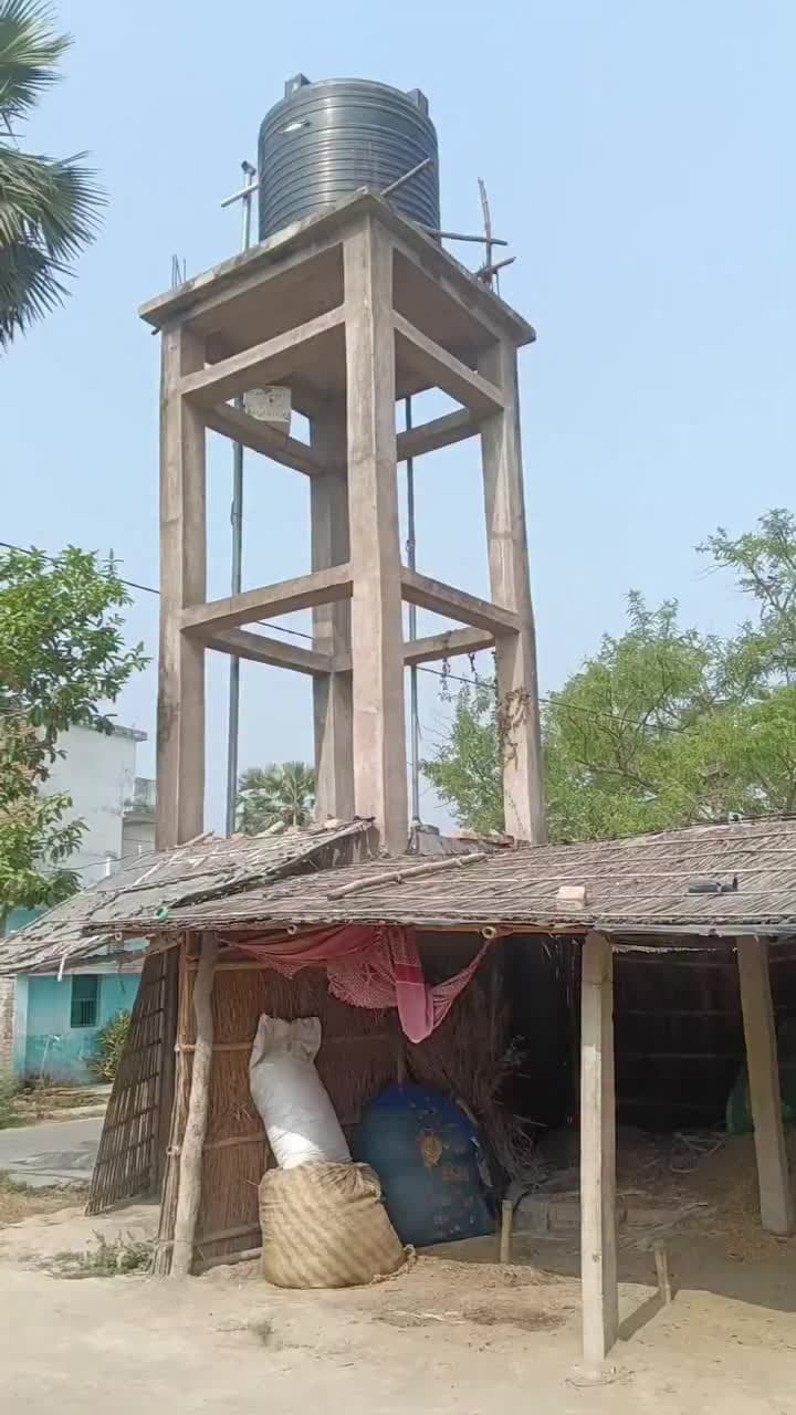 इसके जिम्मेदार वार्ड नंबर अजीत राम है इस नल जल को लगे हुए 5 साल से अधिक हो गया । इसपर जल्द से जल्द कार्रवाई की जाए