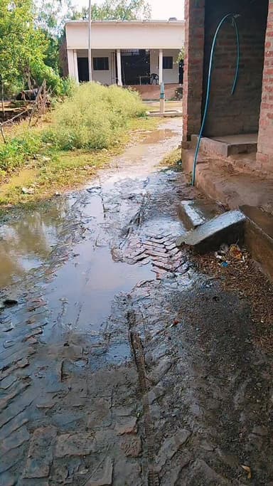 Lodhi gaon ka Vikas dekhiae bhai