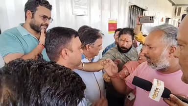 ऋषिकेश श्यामपुर में सीवरेज के कार्य पर भड़के ग्रामीण कंपनी के दफ्तर का किया घेराव करोड़ो रुपए के भ्रष्टाचार के लगे गंभीर...