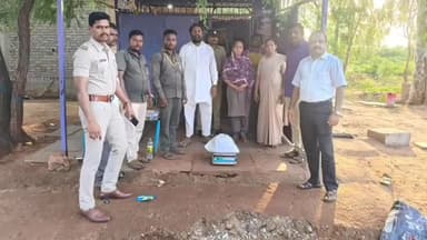 ಕುಷ್ಟಗಿ: ಕುಷ್ಟಗಿ ಪೊಲೀಸರು ಕಡೆಕೊಪ್ಪ ಬ್ರಿಜ್ ಹತ್ತಿರ ಅಕ್ರಮವಾಗಿ ಗಾಂಜಾ ಮಾರಾಟ; ಇಬ್ಬರ ಬಂಧನ ಸುಮಾರು 75000/- ರೂ ಮೌಲ್ಯದ ಗಾಂಜಾ ವಶಕ್ಕೆ