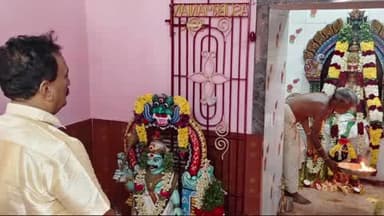 ஆற்காடு: ஆற்காடு சட்டமன்றத் தொகுதி கம்ப சமுத்திரம் கிராமத்தில் திரௌபதி அம்மன் ஆலயத்தில் சிறப்பு வழிபாட்டில் எம்எல்ஏ கலந்து கொண்டார்
