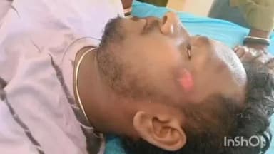 టెక్కలి: ద్విచక్ర వాహనం అదుపుతప్పి బోల్తాపడడంతో తీవ్ర గాయాలు తో మృతి చెందిన సంతబొమ్మాలి(M)మూలపేట వాసి రాజు