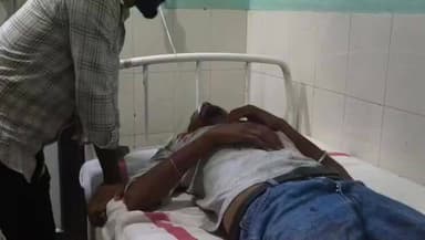 रफीगंज शहर के डाक-बंगला के समीप सड़क दुर्घटना में तीन घायल , एक रेफर
#रफीगंज #रफीगंज_के_खबरें #RafiganjNewschannel #Rafi...