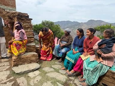 #गांव-गांव पहुंचीं #अरुणा कुमार, गैस आपूर्ति संकट पर उठाई आवाज, कांग्रेस के लिए मांगा समर्थन
कांग्रेस नेत्री एवं मुख्यम...