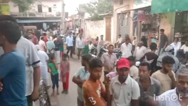 धामपुर: नहटौर के गांव हरगनपुर बाजार में स्थित जनसेवा केंद्र पर कार सवार युवकों ने की मारपीट और तोड़फोड़