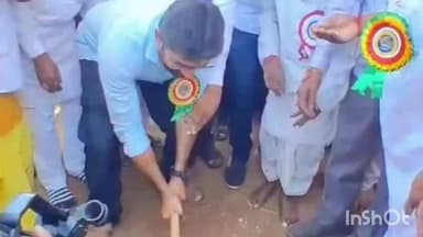 વડગામ: જીગ્નેશ મેવાણીના હસ્તે વડગામ ખાતે વણકર સમાજની વાડીનુ ભૂમિ પૂજન કરાયુ.