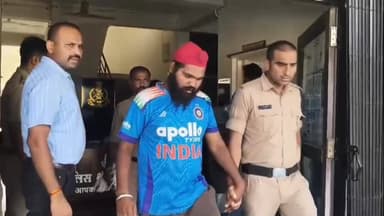 भीकनगांव: नदी किनारे चल रही थी अवैध हथियार फैक्ट्री, 5 सिकलीगर गिरफ्तार; देशी पिस्टल-कट्टों का जखीरा बरामद