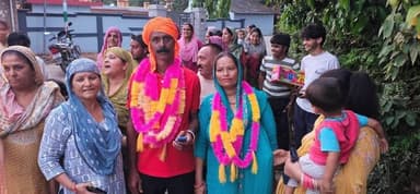 सुषमा देवी पत्नी लड्डू (रंगा जी)
Winner BDC MEMBER पंचायत छत्तर जोगियाँ, छत्तर वार्ड नंबर- 26