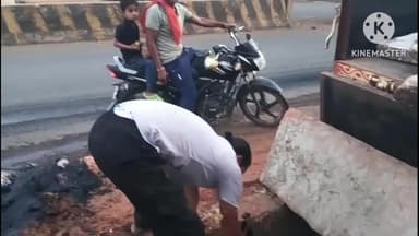 शाढ़ौरा: शाढ़ौरा में सफाई की अव्यवस्था से परेशान होकर रहवासी खुद उतरे, मिंटा भाई ने दिया सफाई का संदेश