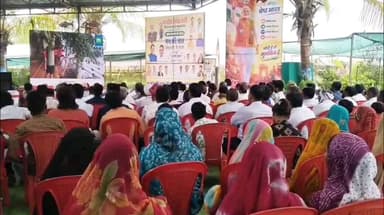 बड़वाह: ग्राम सिरलाय की तिरुपति ग्रीन हाउस नर्सरी में मोदी जी के 'मन की बात' कार्यक्रम का आयोजन