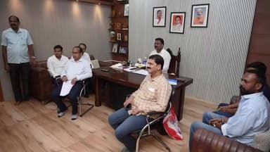 ପୋଲସରା: ଭୁବନେଶ୍ବର ସ୍ଥିତ ନିଜ ବାସଭବନରେ ମୋଦୀଙ୍କ ମନ୍ କି ବାତ୍ ଶୁଣିଲେ ପୋଲସରା ବିଧାୟକ ତଥା ମନ୍ତ୍ରୀ ଗୋକୁଳାନନ୍ଦ ମଲ୍ଲିକ