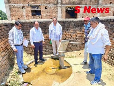 एनडीटीवी की खबर को प्रशासन ने बताया निराधार,ग्राम खैराही के अगरियान टोले में नदी-नाले का नहीं, हैंडपंप और नलकूप के साफ ...