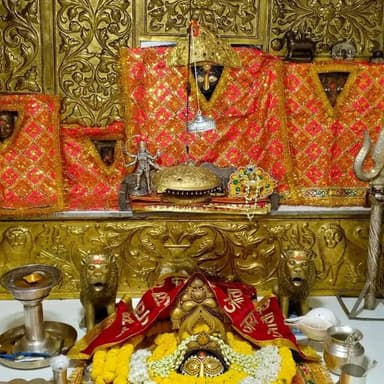 🚩🚩🚩🌹🌺🌺 ॥ ॐ ऐं ह्रीं क्लीं चामुण्डायै विच्चैः॥ 🌹🌺🌺🏵️🌸💐💐🍁🍁🍁 (माँ कालका के आज के श्रृंगार दर्शन)। व (मनसा देवी) जय माँ काली...