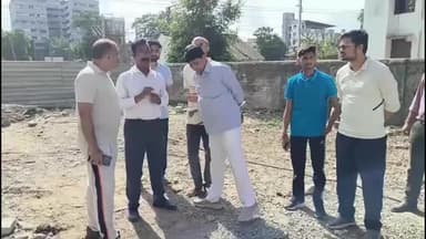 નવસારી: રેલ્વે સ્ટેશન ખાતે ફૂટઓવર બ્રિજ બનવા માટે પ્લાન તૈયાર થયો હોવાની માહિતી