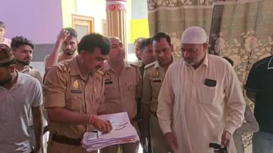कैराना: कैराना के मोहल्ला आलखुर्द में रुपये के तकादे को लेकर हुई कहासुनी के दौरान बुजुर्ग की मौत, सूचना पर पहुंची पुलिस