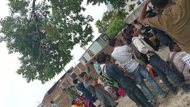 लीमैक कंपनी में सैलरी और ज्यादा देर तक काम करने में हुई हड़ताल @sachendi chakkarpur radha shwami ashram kanpur nagar