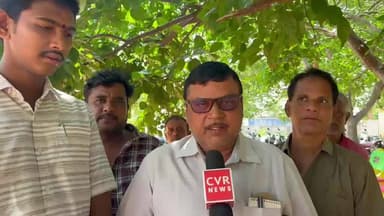 టెక్కలి: టెక్కలి మండలం తొలుసూరుపల్లిలో చెరువుల ఆక్రమణలకు గురూతున్నాయన్న స్థానికులు