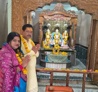 कोलारस नगर के श्री धर्मशाला हनुमान मंदिर पर चल रहे श्रीरामचरितमानस अखंड पाठ के आज के यजमान
श्री सीताराम