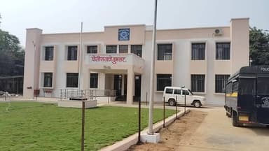 तुमसर: स्मार्ट बाजार परिसर तुमसर परिसरात तलवारीने दहशत माजवणाऱ्या तरुणावर गुन्हा दाखल