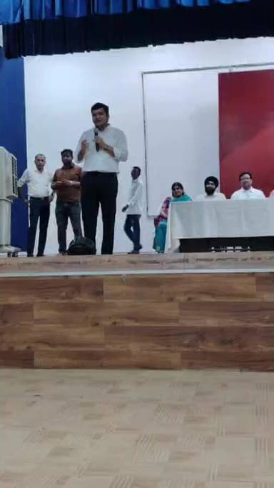 दैनिक भास्कर मेधावी छात्र सम्मान समारोह