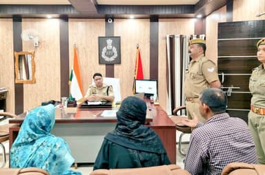 #जनसुनवाई
आज दिनांक 01.06.2026 को #SPGonda श्री विनीत जायसवाल द्वारा पुलिस कार्यालय में जनसुनवाई के दौरान लोगों की समस्...