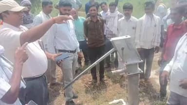 सवायजपुर: हाईकोर्ट के आदेश पर हरपालपुर क्षेत्र की ग्राम पंचायत के विकास कार्यों की जांच, टीम ने किया स्थलीय सत्यापन