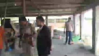 गायघाट: बेला गोपी में नकली सीमेंट फैक्ट्री सील, पुलिस ने मशीन, ट्रक समेत अन्य सामान जब्त किया