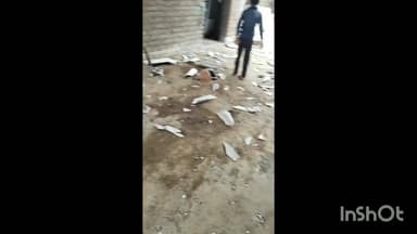 मालथोन: वार्ड नंबर 1 में तेज आंधी-तूफान से मकान का छप्पर उड़ा, लोग बाल-बाल बचे