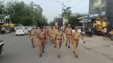 पुलिस अधीक्षक मैनपुरी के निर्देशन में आमजन की सुरक्षा व कानून-व्यवस्था के दृष्टिगत #जनपदीय_पुलिस द्वारा क्षेत्र के मार्ग...