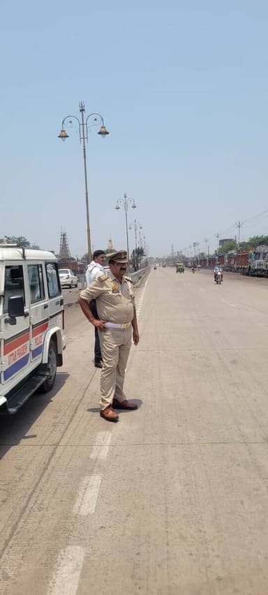 🔷विशेष अभियान अवधि (विगत 8 दिवस) में कुल 5,882 वाहनों का चालान कर 93,65,000 रूपये का भारी जुर्माना किया गया अधिरोपित।
नो...