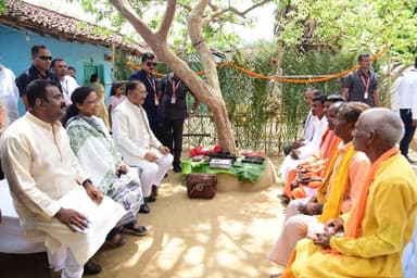 ज्ञान भारतम् अभियान के तहत मिलीं 150 वर्ष पुरानी प्राचीन पांडुलिपियां
कोण्डागांव के ग्राम बड़े कनेरा में मुख्यमंत्री श्...