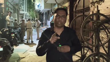 दिल्ली के उस्मानपुर क्षेत्र में एक नाबालिक को चाकुओं से गोद कर उतारा मौत के घाट का पार्ट 4