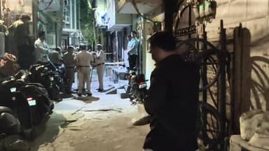 दिल्ली के उस्मानपुर क्षेत्र में एक नाबालिक को चाकुओं से गोद कर उतारा मौत के घाट का पार्ट 3