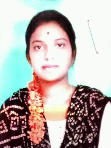ಕಂಪ್ಲಿ: ಎಮ್ಮಿಗನೂರು ಗ್ರಾಮದ 6ನೇ ವಾರ್ಡಿನ ಇಂದಿರಾನಗರದ ಯುವತಿ ಕಾಣೆ, ಪತ್ತೆಗಾಗಿ ಪೊಲೀಸರಿಂದ ಮನವಿ