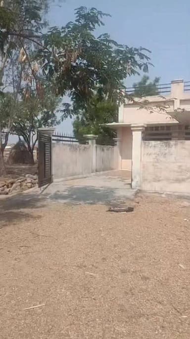 *गोल्हैया में विकास या धन की बर्बादी? बंद शौचालय, जर्जर बारात घर और विरोधाभासी बयानों ने बढ़ाए सवाल*
*बीडीओ कुछ और, प्र...