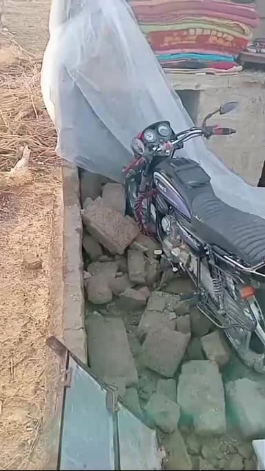 बाड़मेर जिले में देर रात आए तेज तूफान ने उजाड़े ग्रामीणों के आशियाने।