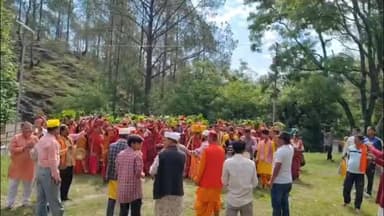 कांडा: जन जन की आस्था का केंद्र भद्रकाली मंदिर में कलश यात्रा के साथ श्रीमद् भागवत कथा का शुभारंभ हुआ
