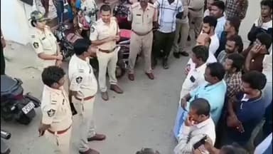 ఆత్మకూరు: సరైన పత్రాలు లేని 33 బైకులు,2 ఆటోలు స్వాధీనం చేసుకున్న పోలీసులు