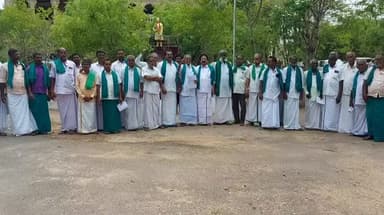 புதுக்கோட்டை: விவசாயிகள் கடன் பிரச்சனையில் தமிழக முதல்வர் கார்ப்பரேட் கம்பெனி போல் செயல்படுகிறார் ஆட்சியரகத்தில் விவசாய சங்க பிரதிநிதிகள் குற்றச்சாட்டு ஆர்ப்பாட்டம்