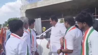 சாத்தூர்: நான்கு வழி சாலை படந்தால் சந்திப்பில் பாலத்தின் தடுப்புகள் அகற்ற அகர காங்கிரஸ் கமிட்டியின் சார்பாக சுற்றுலாத்துறை அமைச்சரிடம் கோரிக்கை மனு