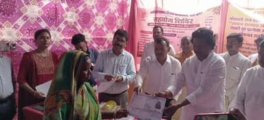 सात निश्चय -3 के अंतर्गत ‘‘सबका सम्मान जीवन आसान’’ के तहत जन समस्याओं के समाधान हेतु सहयोग शिविर का आयोजन आज जिले के सभी नौ प्रखंडों में किया गया, जिसमें विभिन्न विभागों से संबंधित कुल 533 आवेदन प्राप्त हुए। असरगंज के सजुआ पंचायत में शिविर का उद्घाटन डीएम, मुंगेर द्वारा किया गया। https://t.co/dKWi9LQglY